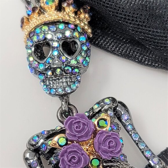 Betsey Johnson Rhinestone Skeleton Necklace w Black Lace NWT - Picture 2 of 12